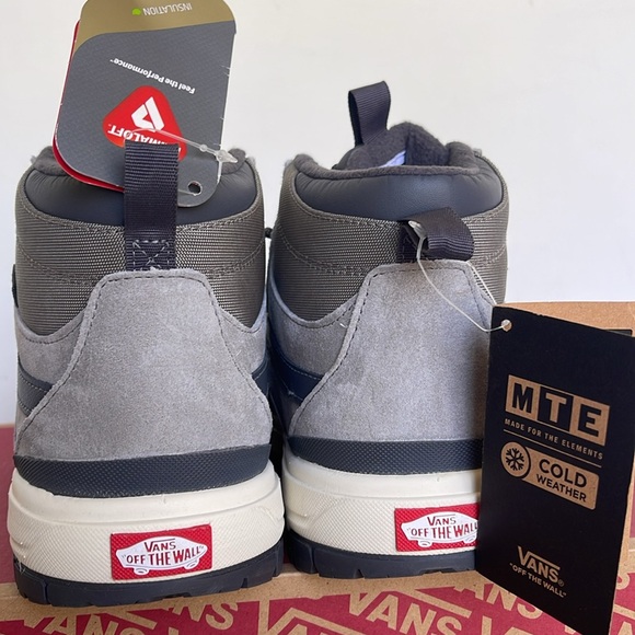 Vans Men’s Sneakers Ultrarange Exo
Drizzle
VN0A5KS5KAQ
Sneakers Boots - Picture 13 of 16